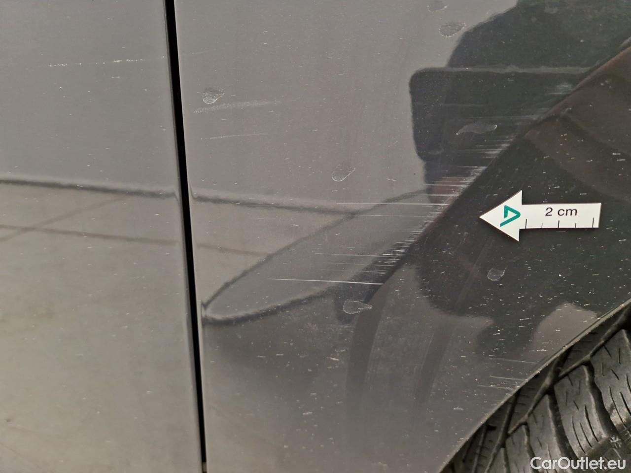  Volkswagen  Golf  Life 1.0 TSI #27