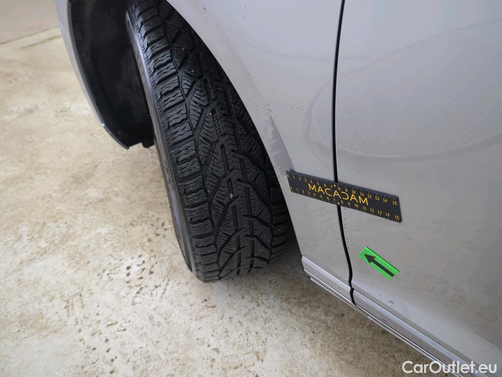  Volkswagen  Passat Comfortline1.5 TSI ACT DSG 150 CP #9