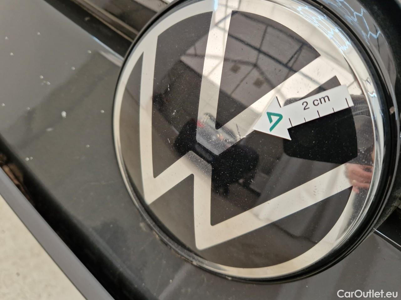  Volkswagen  Golf  Life 1.0 TSI #24