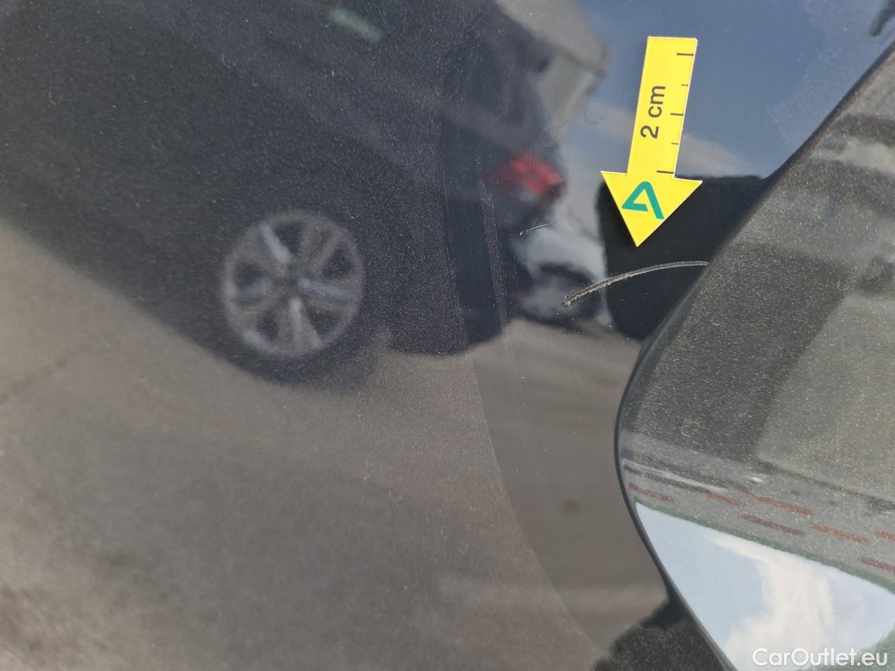  Volkswagen  Golf  Life 1.0 TSI #28