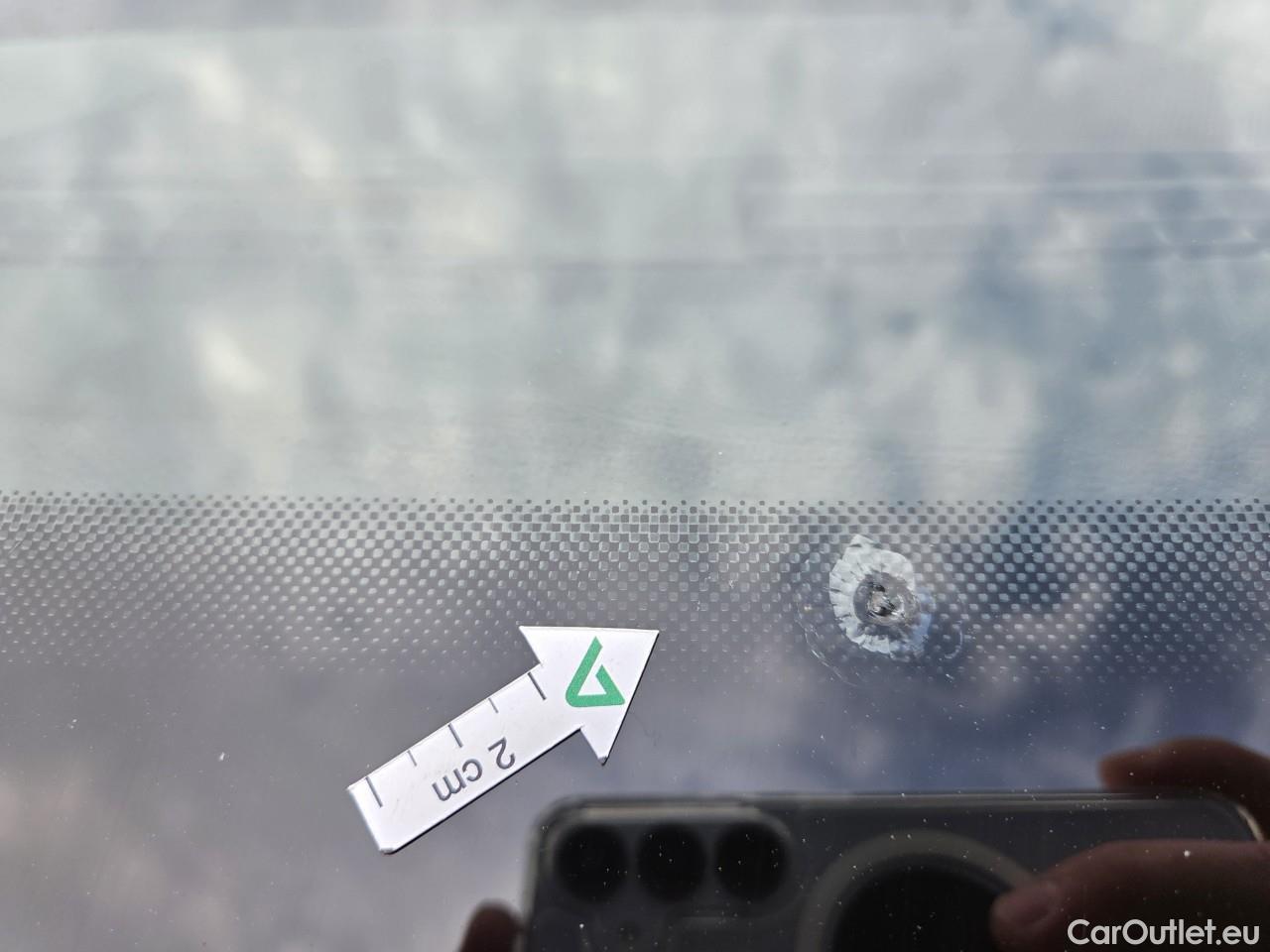  Volkswagen  Golf  Life 1.0 TSI #16