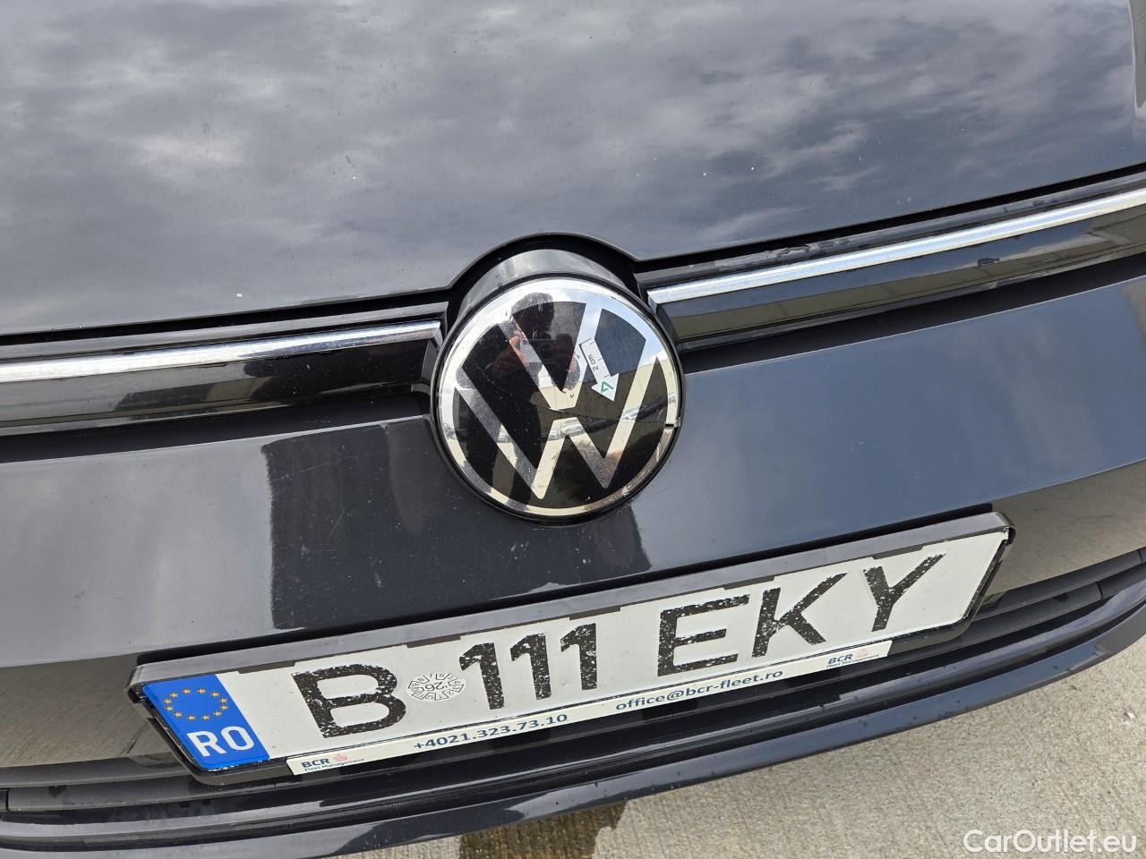  Volkswagen  Golf  Life 1.0 TSI #9