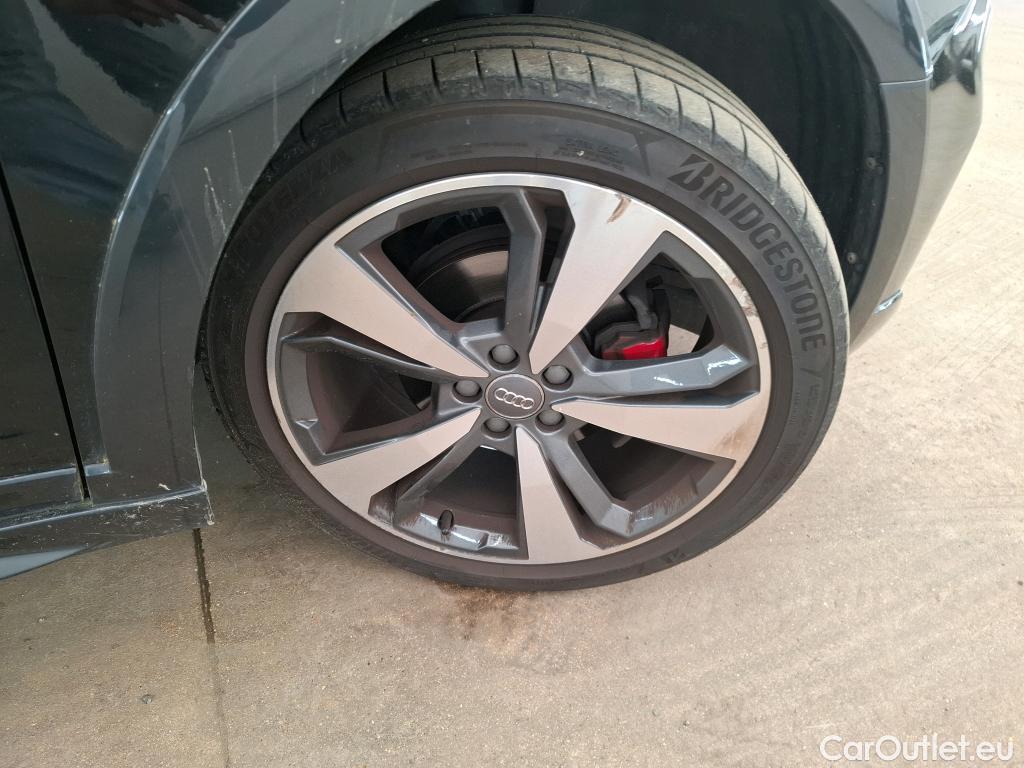  Audi  A1 AUDI  Citycarver / 2018 / 5P / Berline 1.0 TFSI 116 Citycarver Design Luxe #19