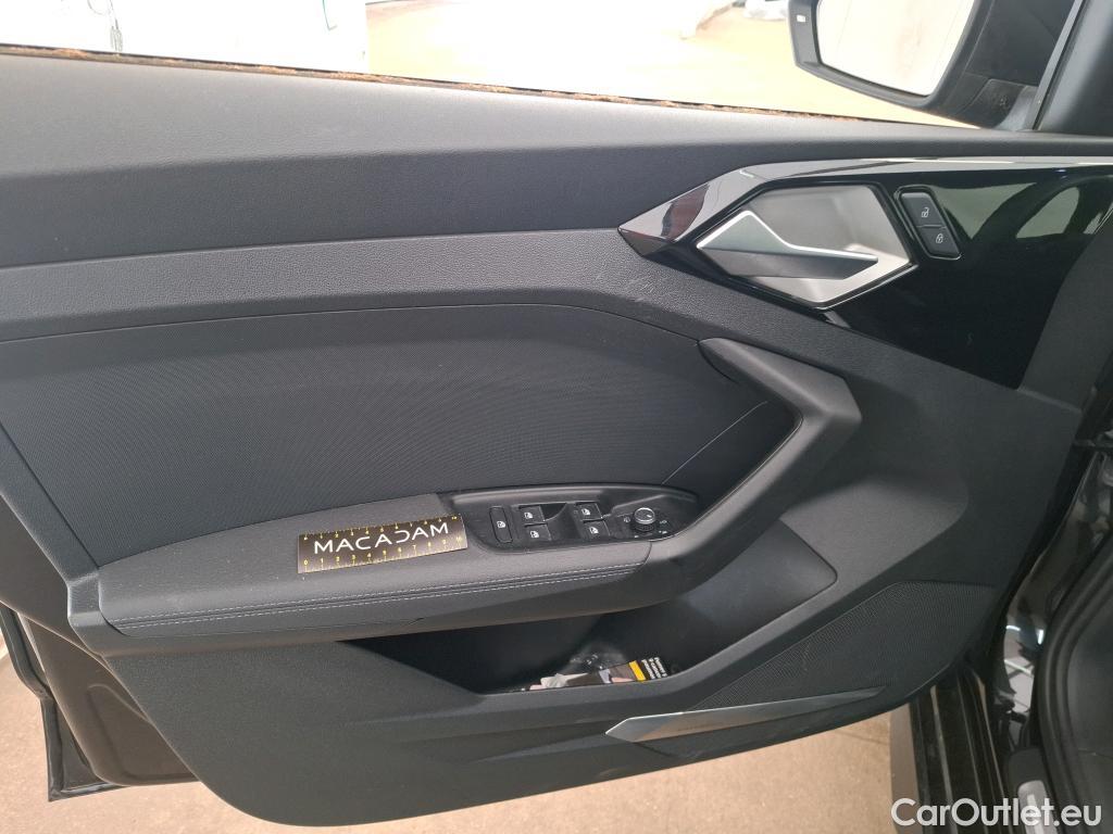  Audi  A1 AUDI  Citycarver / 2018 / 5P / Berline 1.0 TFSI 116 Citycarver Design Luxe #15