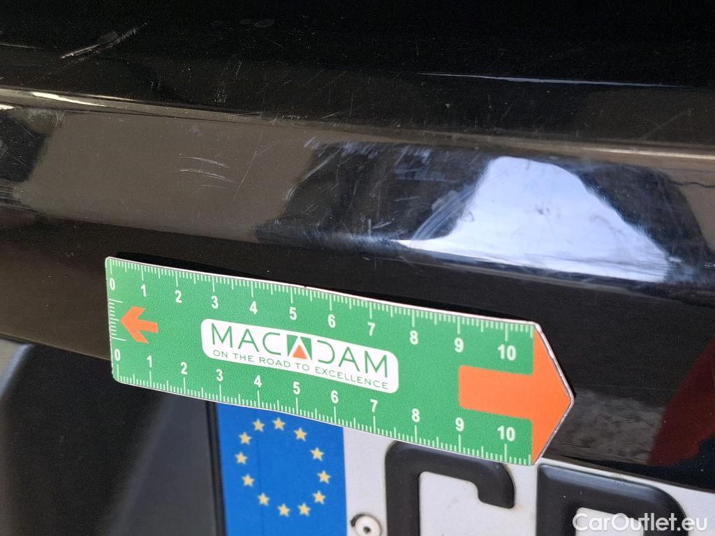  Citroen  C4 CITROEN  X / 2022 / 4P / Berline PureTech 130 S&S EAT8 Shine #33