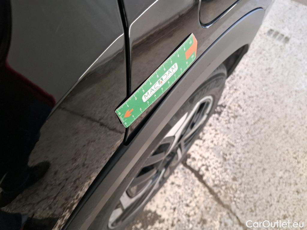  Citroen  C4 CITROEN  X / 2022 / 4P / Berline PureTech 130 S&S EAT8 Shine #14