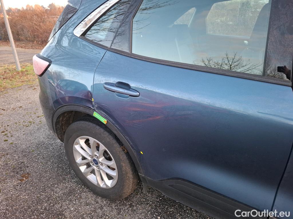  Ford  Kuga FORD  / 2019 / 5P / SUV 2.5 190 hybrid Flexifuel Pshift Titanium #1