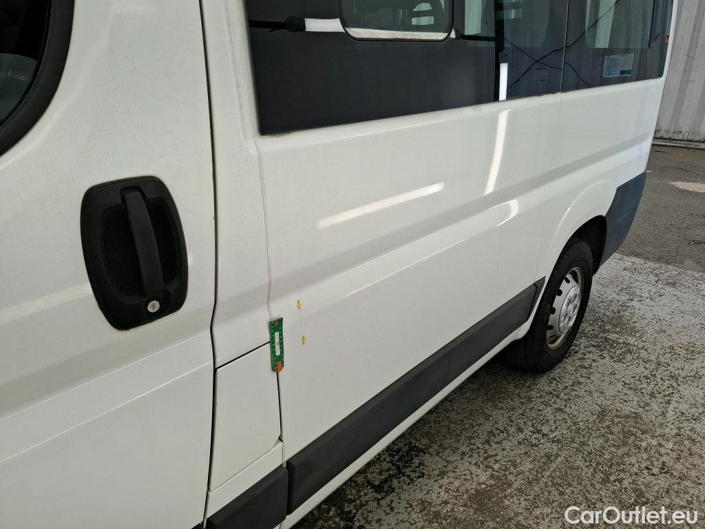  Citroen  Jumper CITROEN  4p Combi 30 L1H1 BlueHDi 110 BVM6 Attraction #17