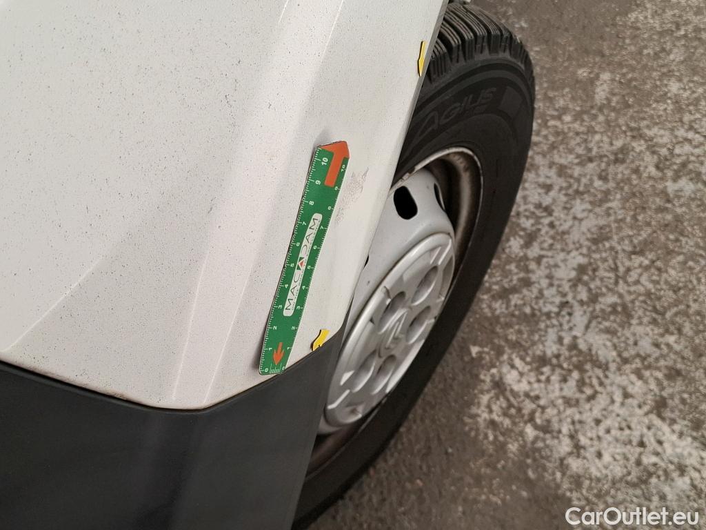  Citroen  Jumper CITROEN  4p Combi 30 L1H1 BlueHDi 110 BVM6 Attraction #8