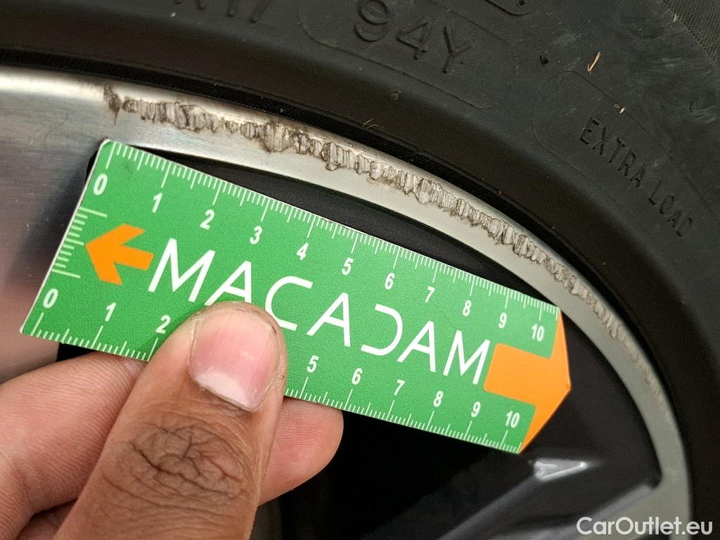  Bmw  Serie 1 BMW Série 1  2019  5P  Berline 116i DKG7 Business Design #18