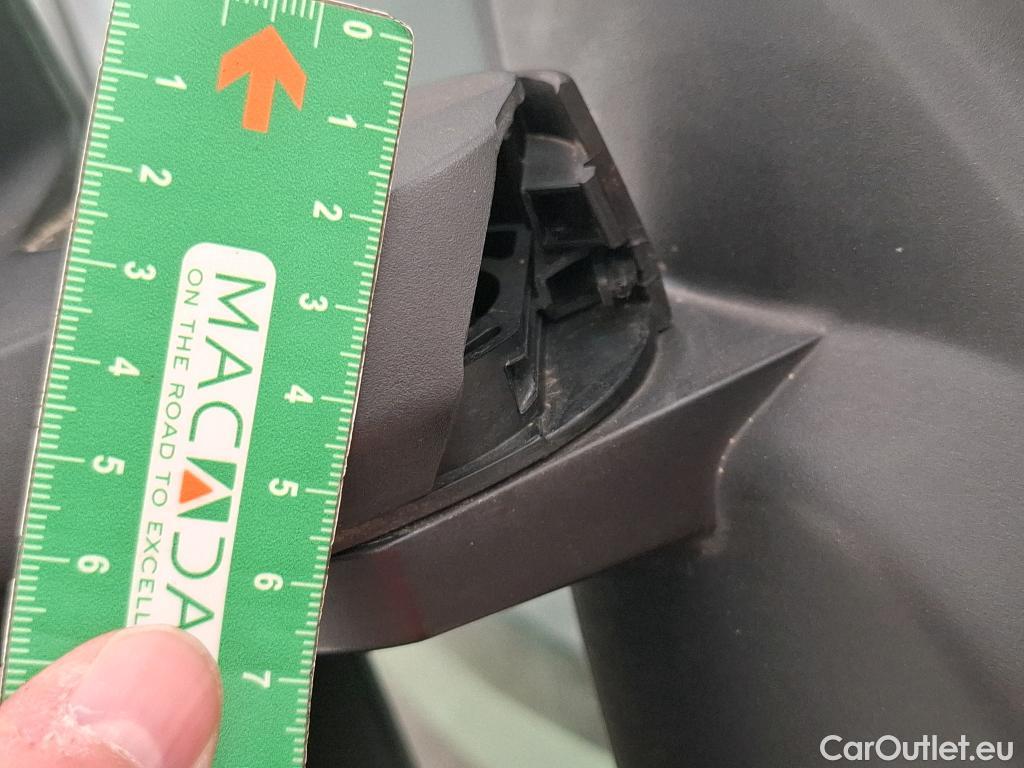  Citroen  Jumper CITROEN  4p Combi 30 L1H1 BlueHDi 110 BVM6 Attraction #4