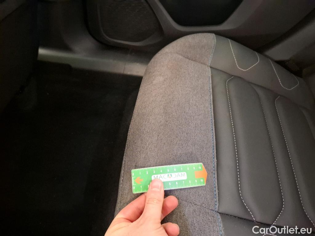  Citroen  C4 CITROEN  X / 2022 / 4P / Berline PureTech 130 S&S EAT8 Shine #27