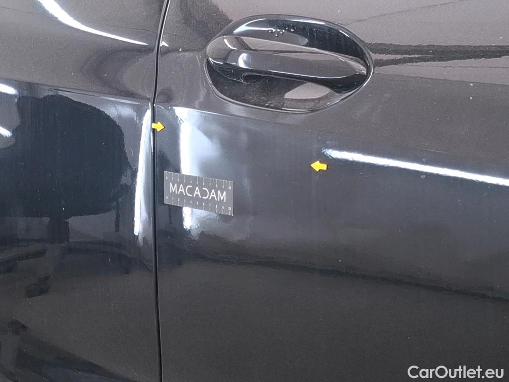  Bmw  Serie 1 BMW Série 1 / 2019 / 5P / Berline 116i Business Design #29