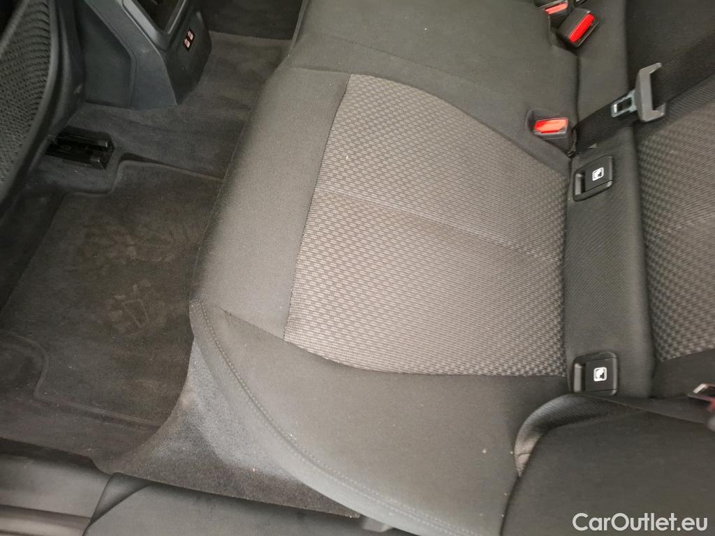  Bmw  Serie 1 BMW Série 1 / 2019 / 5P / Berline 116i Business Design #48