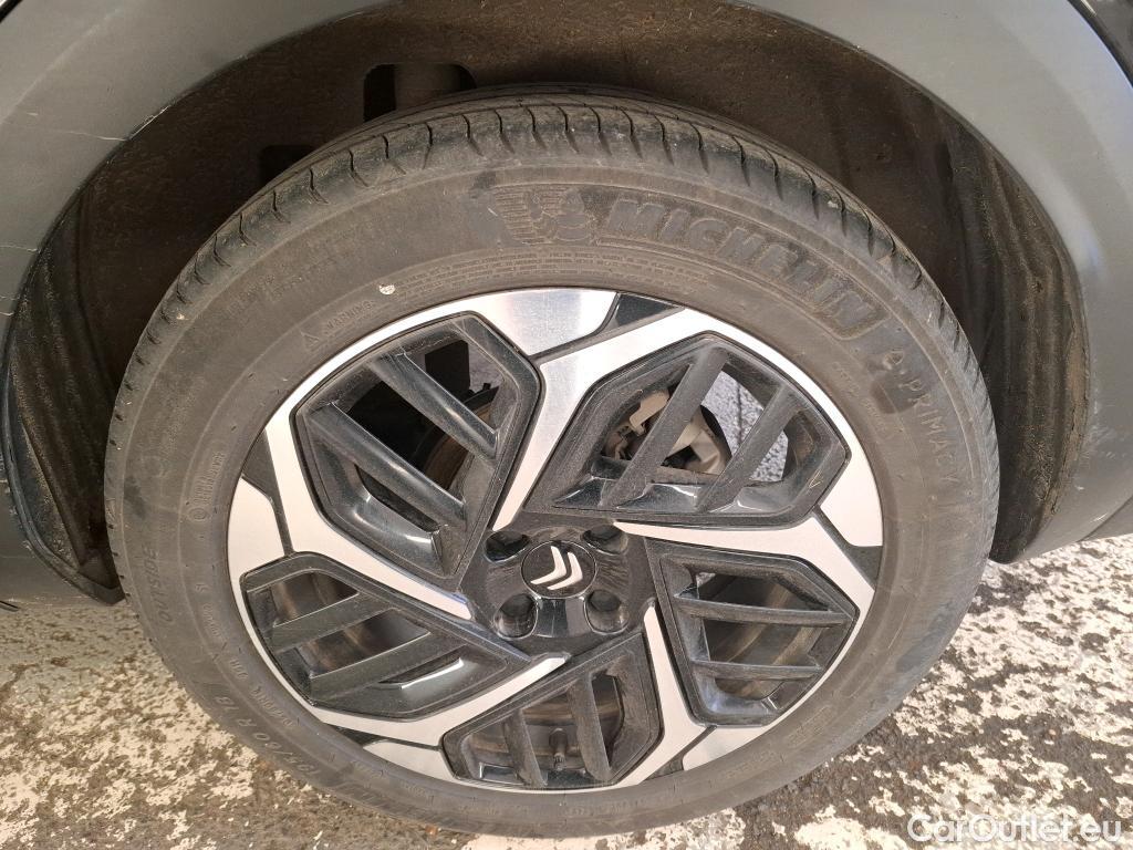  Citroen  C4 CITROEN  X / 2022 / 4P / Berline PureTech 130 S&S EAT8 Shine #17