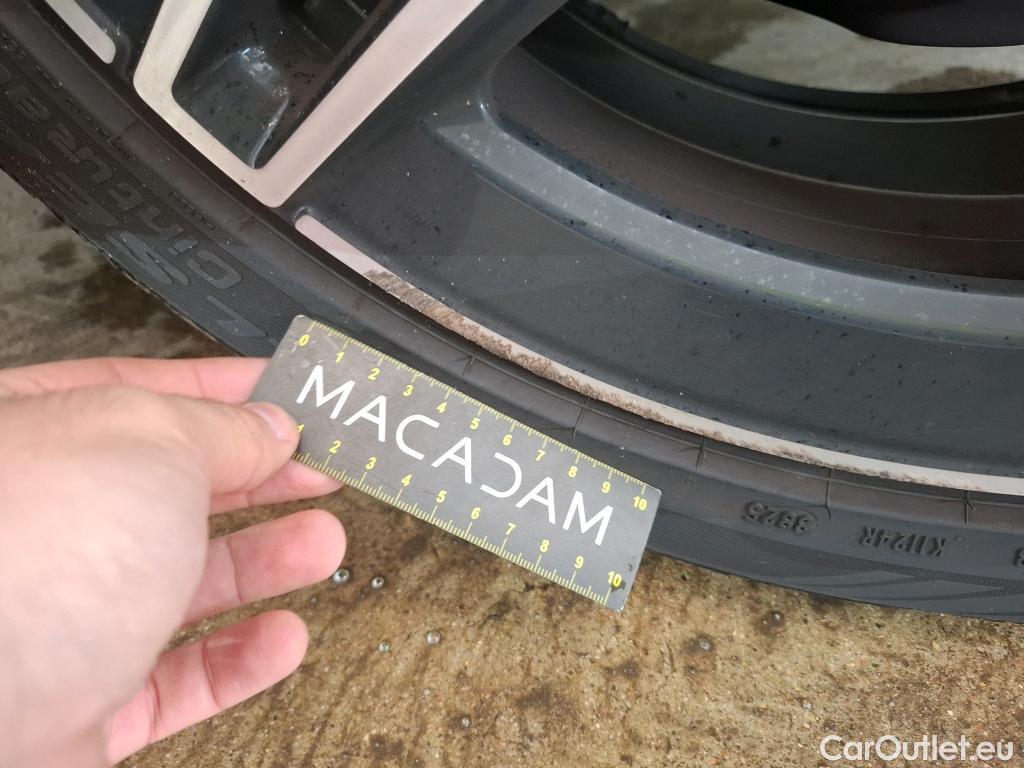  Mercedes  A-Klasse MERCEDES-BENZ Classe A Compact / 2022 / 5P / Berline A 200 AMG Line 7G-DCT #31