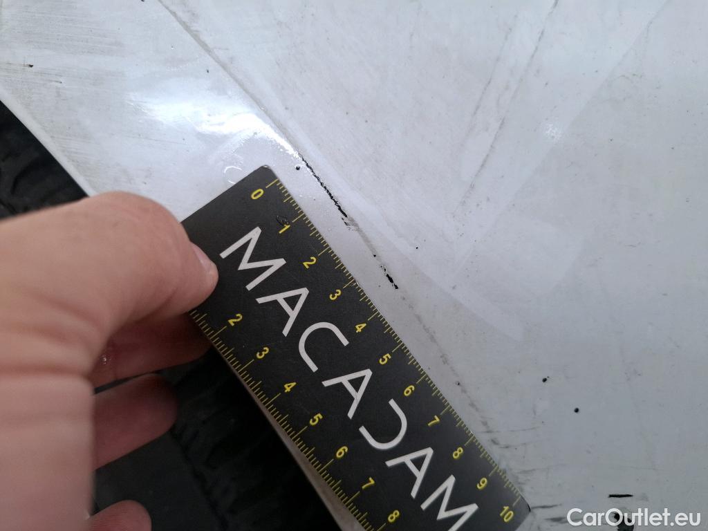  Mercedes  A-Klasse MERCEDES-BENZ Classe A Compact / 2022 / 5P / Berline A 200 AMG Line 7G-DCT #17