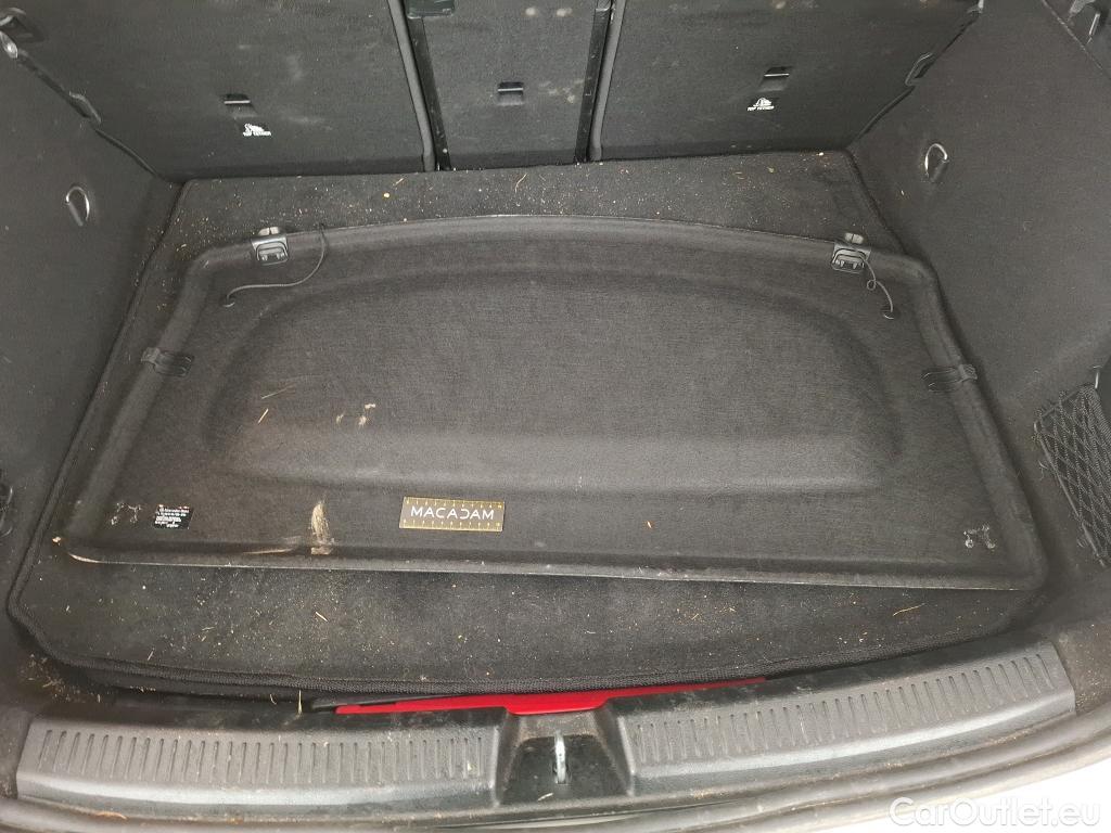  Mercedes  A-Klasse MERCEDES-BENZ Classe A Compact / 2022 / 5P / Berline A 200 AMG Line 7G-DCT #1