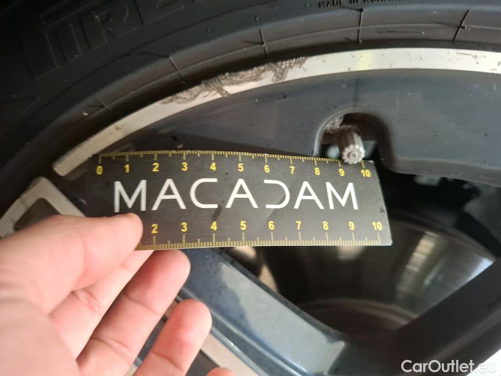  Mercedes  A-Klasse MERCEDES-BENZ Classe A Compact / 2022 / 5P / Berline A 200 AMG Line 7G-DCT #32