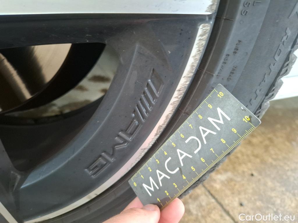  Mercedes  A-Klasse MERCEDES-BENZ Classe A Compact / 2022 / 5P / Berline A 200 AMG Line 7G-DCT #29