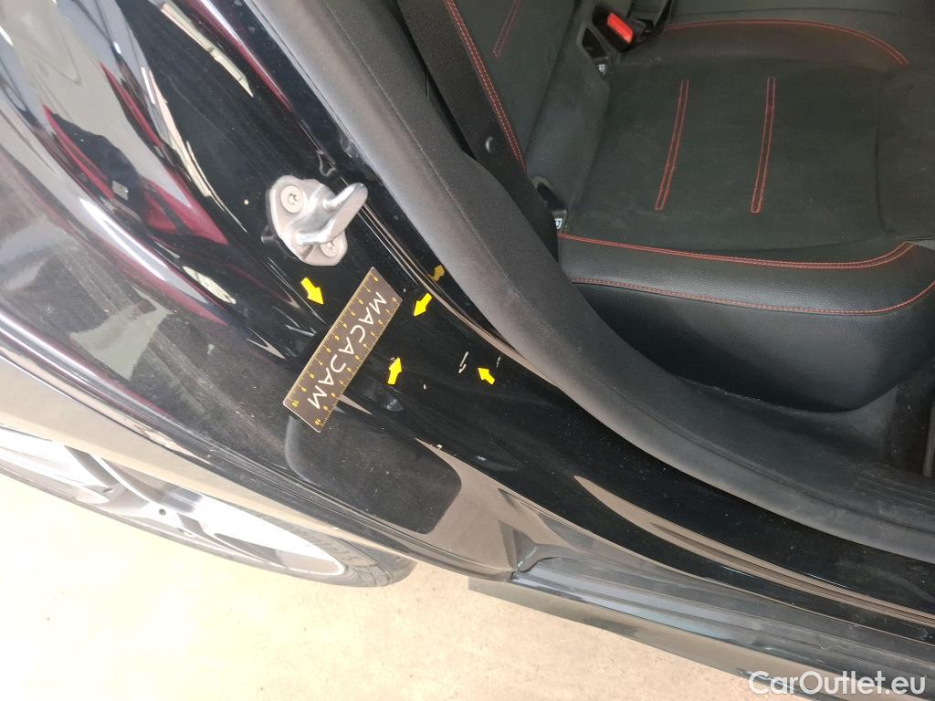  Mercedes  CLA-Klasse MERCEDES-BENZ CLA Coupe / 2019 / 4P / Coupé CLA 200 AMG Line BA7 #10