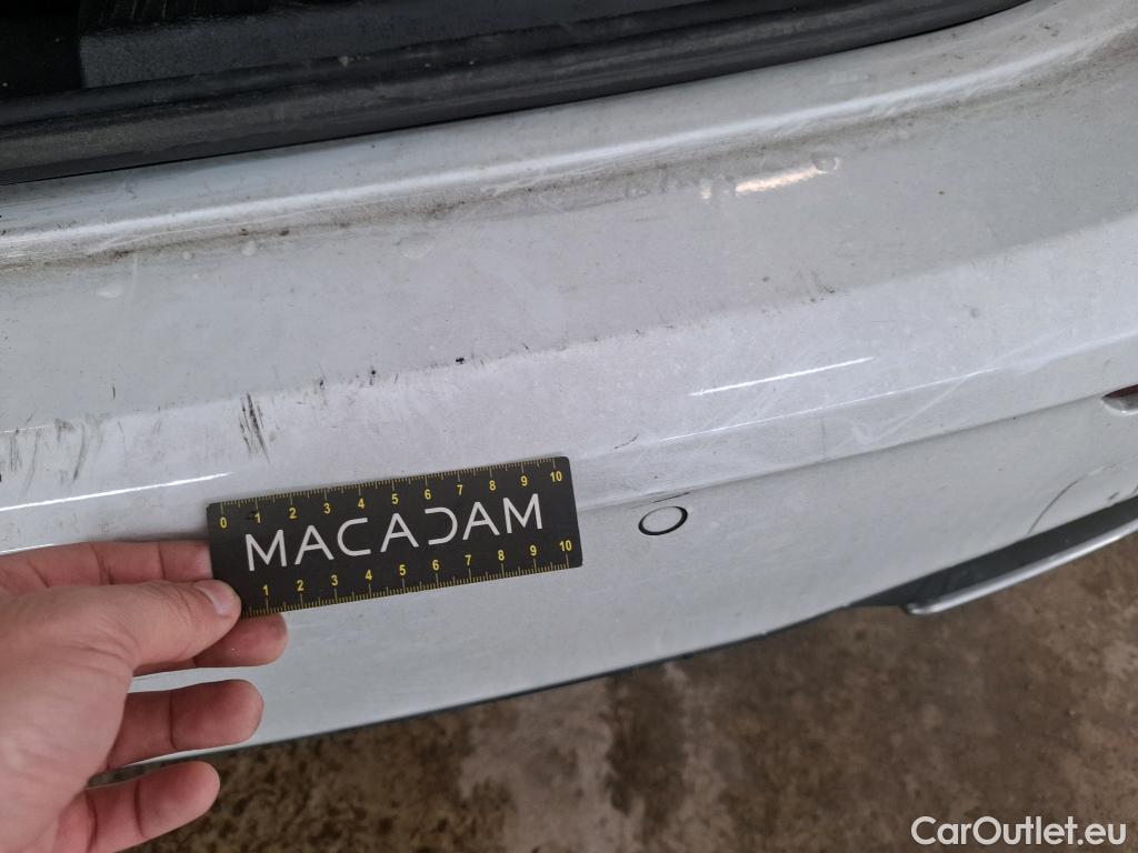  Mercedes  A-Klasse MERCEDES-BENZ Classe A Compact / 2022 / 5P / Berline A 200 AMG Line 7G-DCT #24