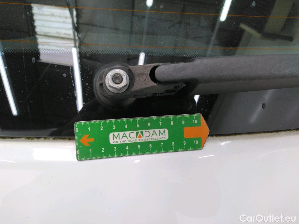  Opel  Corsa  F e Edition Business 50kWh BVA #18