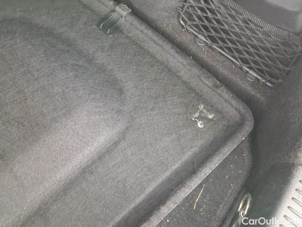  Mercedes  A-Klasse MERCEDES-BENZ Classe A Compact / 2022 / 5P / Berline A 200 AMG Line 7G-DCT #3