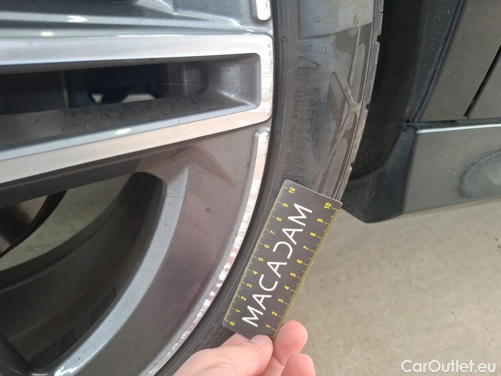  Mercedes  CLA-Klasse MERCEDES-BENZ CLA Coupe / 2019 / 4P / Coupé CLA 200 AMG Line BA7 #42