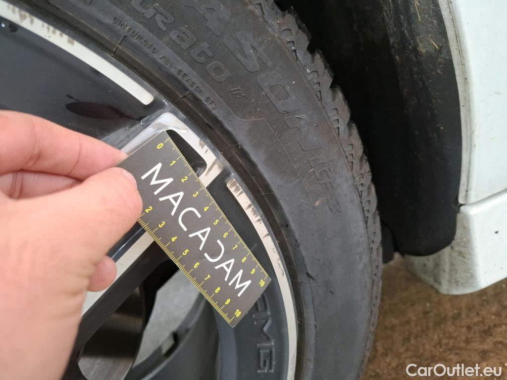  Mercedes  A-Klasse MERCEDES-BENZ Classe A Compact / 2022 / 5P / Berline A 200 AMG Line 7G-DCT #51