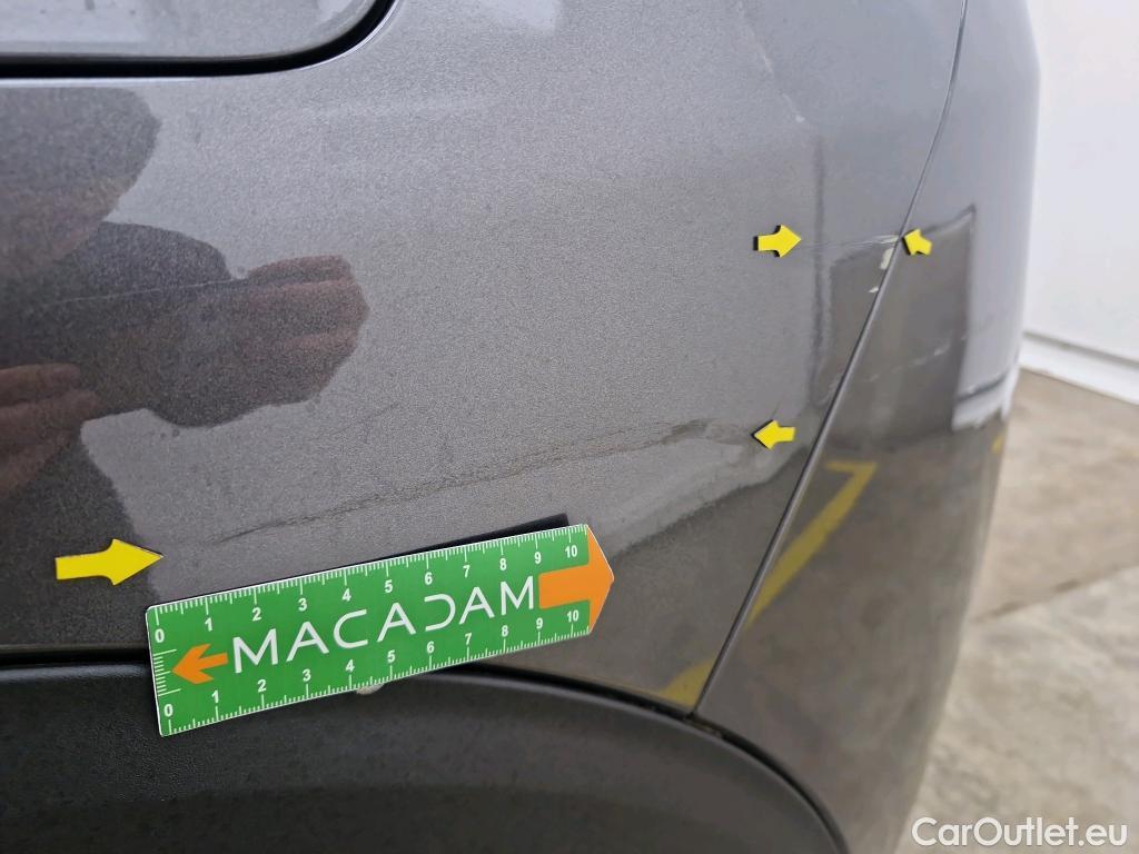  Peugeot  3008 PEUGEOT  / 2020 / 5P / SUV 1.6 HYBRID4 300 E-EAT8 GT #3