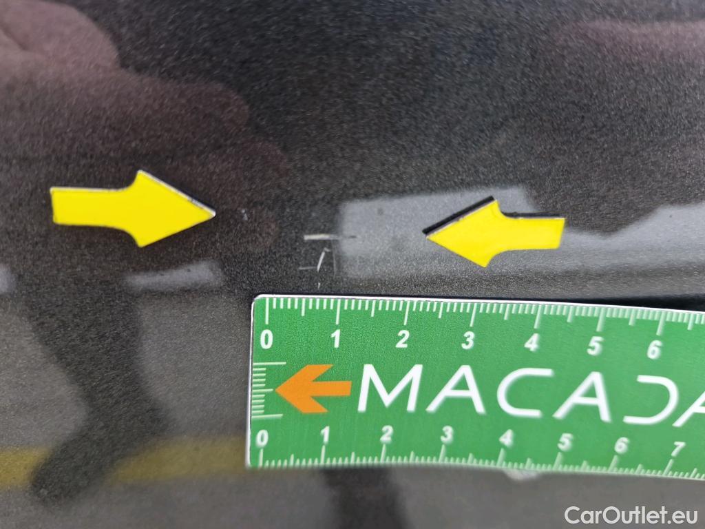  Peugeot  3008 PEUGEOT  / 2020 / 5P / SUV 1.6 HYBRID4 300 E-EAT8 GT #15