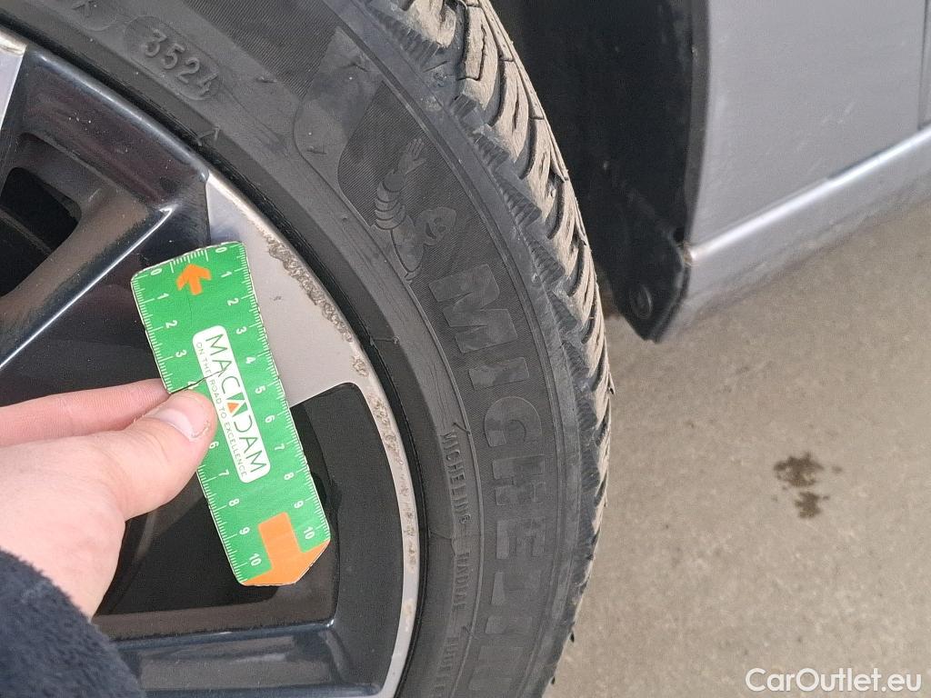  Peugeot  308 PEUGEOT  SW / 2021 / 5P / Break BlueHDi 130 EAT8 ALLURE PACK #21