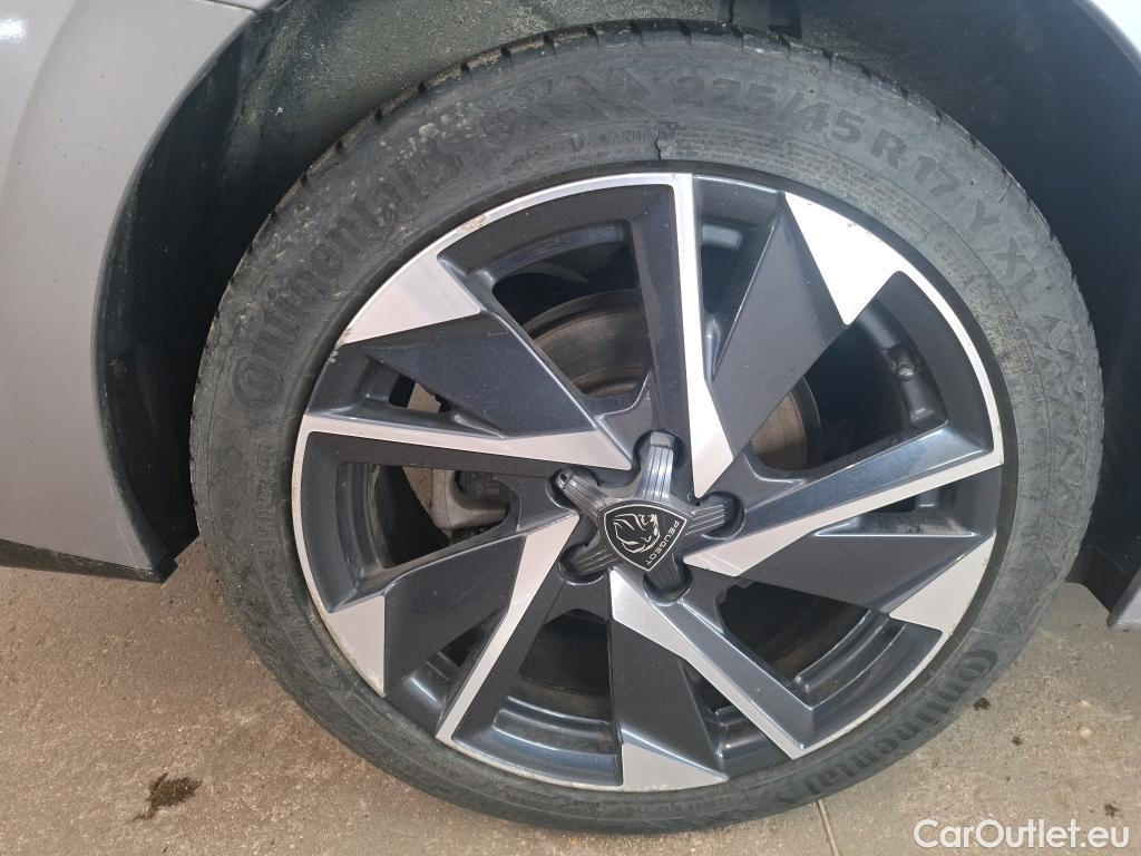  Peugeot  308 PEUGEOT  SW / 2021 / 5P / Break BlueHDi 130 EAT8 ALLURE PACK #30