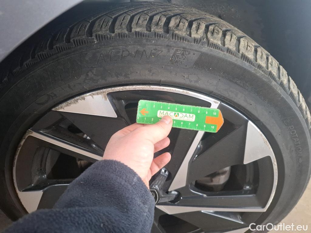  Peugeot  308 PEUGEOT  SW / 2021 / 5P / Break BlueHDi 130 EAT8 ALLURE PACK #38