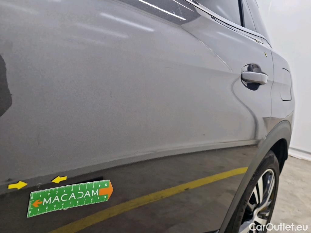  Peugeot  3008 PEUGEOT  / 2020 / 5P / SUV 1.6 HYBRID4 300 E-EAT8 GT #14