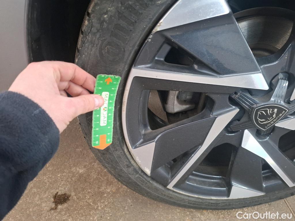  Peugeot  308 PEUGEOT  SW / 2021 / 5P / Break BlueHDi 130 EAT8 ALLURE PACK #32