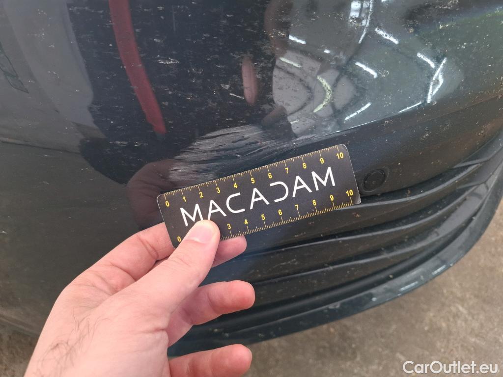  Volkswagen  Golf  VOLKSWAGEN / 2020 / 5P / Berline 1.0 eTSI OPF 110 DSG7 Life Business #4