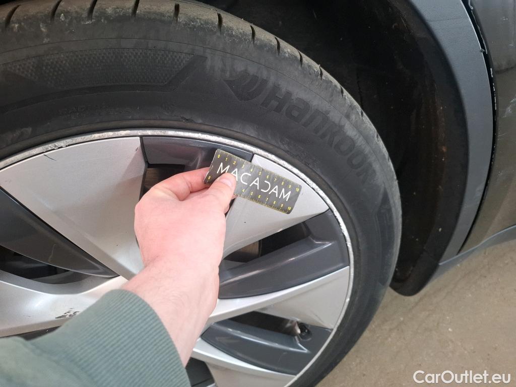  Tesla  Model Y TESLA  / 2020 / 5P / SUV Grand Autonomie Dual Motor AWD #25