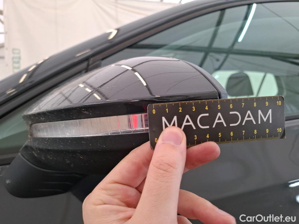  Volkswagen  Golf  VOLKSWAGEN / 2020 / 5P / Berline 1.0 eTSI OPF 110 DSG7 Life Business #18