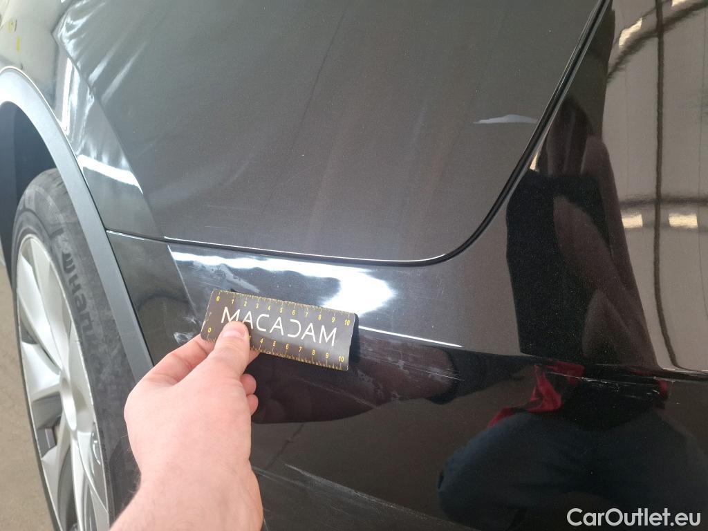  Tesla  Model Y TESLA  / 2020 / 5P / SUV Grand Autonomie Dual Motor AWD #57