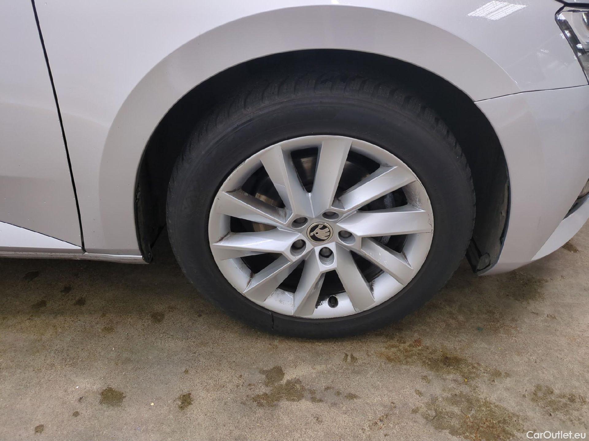  Skoda  Superb  Break Business 2.0 TDI 150CV BVA7 E6d #12