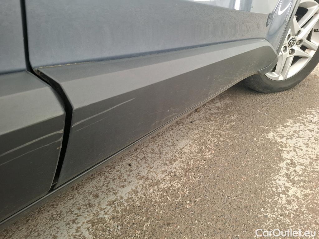  Toyota  C-HR TOYOTA  / 2016 / 5P / SUV 1.8 Hybride 122 Dynamic Business Stage A #23