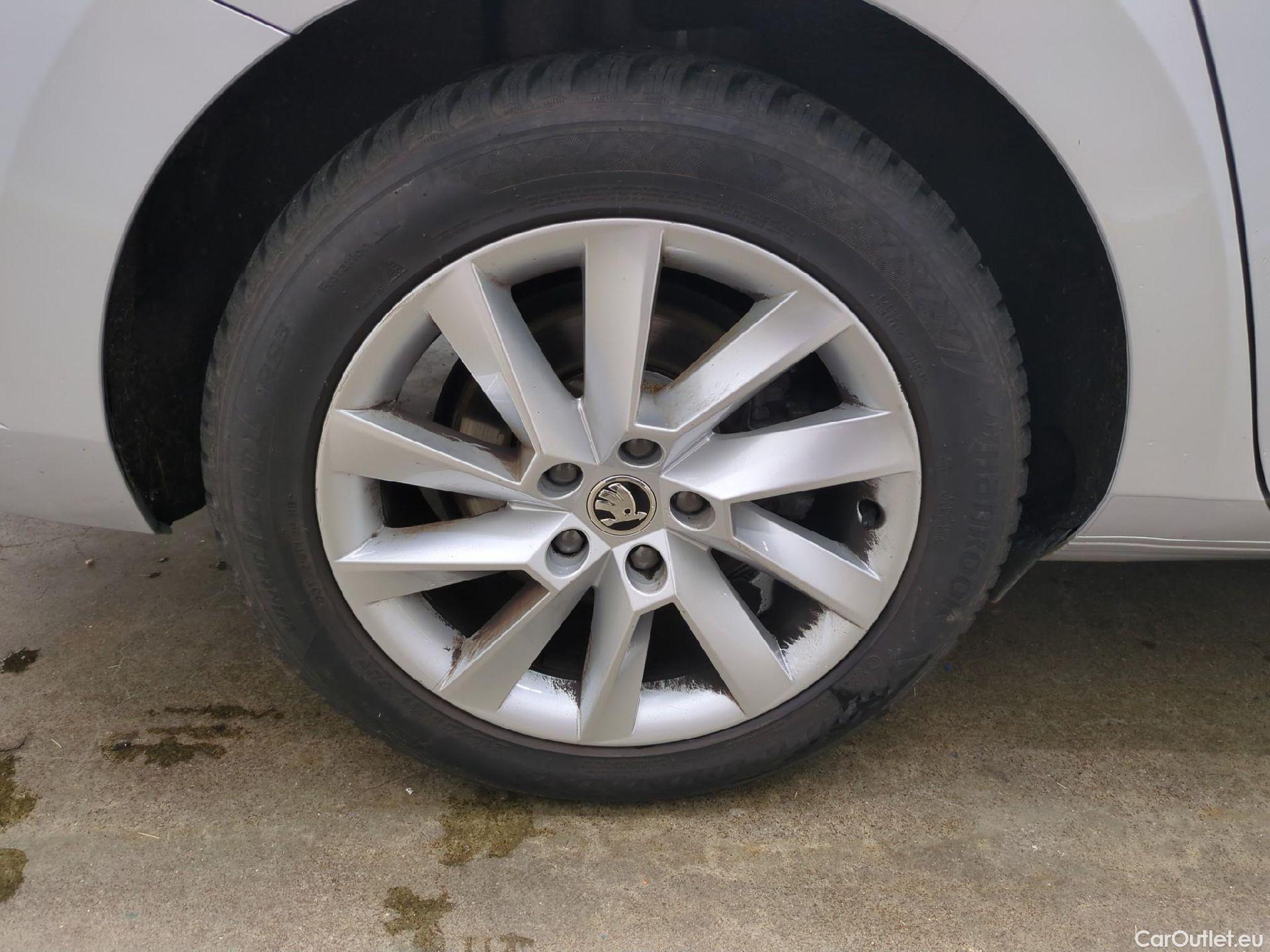  Skoda  Superb  Break Business 2.0 TDI 150CV BVA7 E6d #6