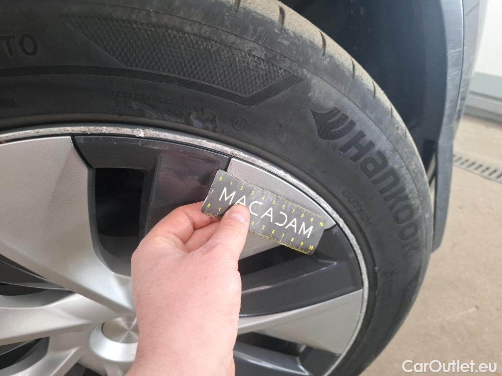  Tesla  Model Y TESLA  / 2020 / 5P / SUV Grand Autonomie Dual Motor AWD #29