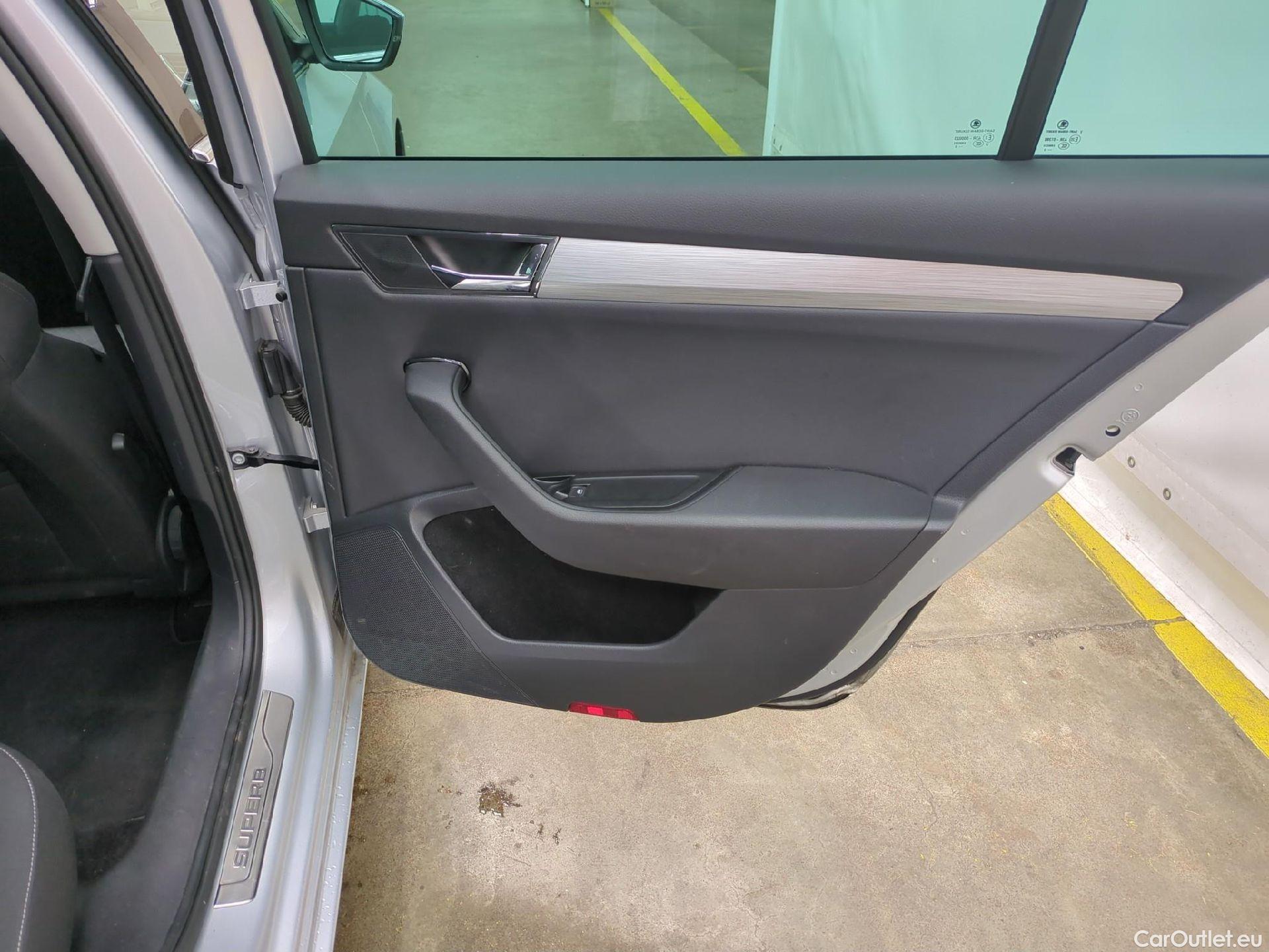  Skoda  Superb  Break Business 2.0 TDI 150CV BVA7 E6d #20