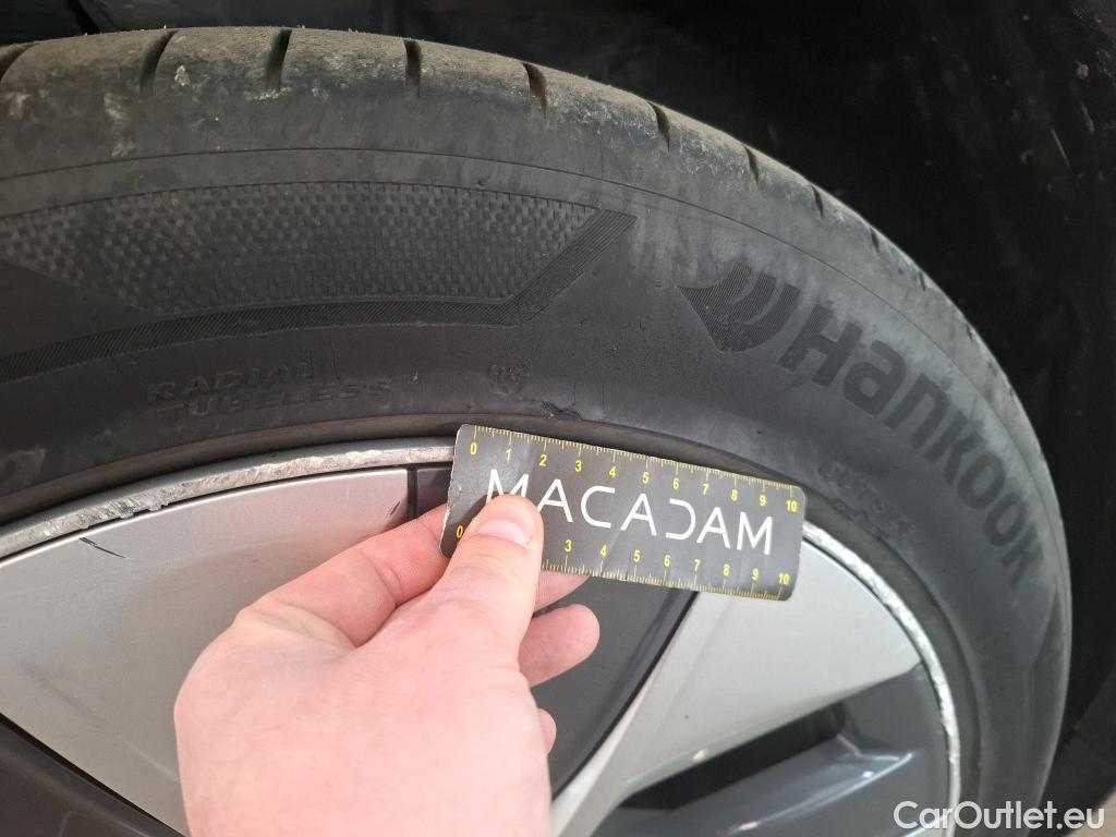  Tesla  Model Y TESLA  / 2020 / 5P / SUV Grand Autonomie Dual Motor AWD #42