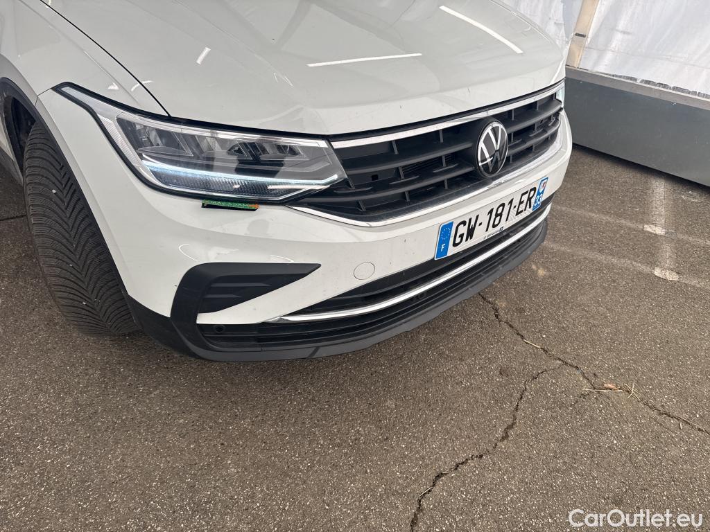  Volkswagen  Tiguan VOLKSWAGEN  / 2020 / 5P / SUV 2.0 TDI 150 DSG7 LIFE PLUS #6