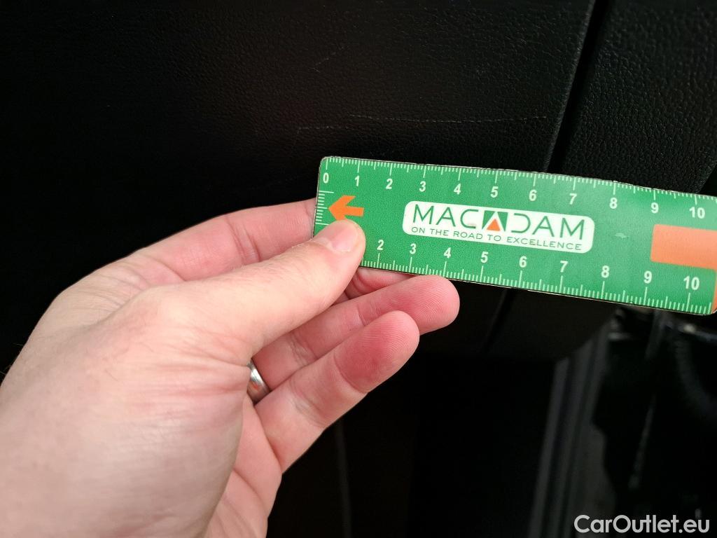  Volkswagen  T-ROC VOLKSWAGEN  / 2017 / 5P / SUV 1.5 TSI 150 EVO LOUNGE BUSINESS DSG7 #26