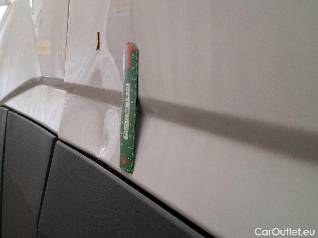  Iveco  Daily IVECO  / 2014 / 4P / Fourgon tôlé 3.0 35S14NA8 V11 H2 3520 B POWER #6